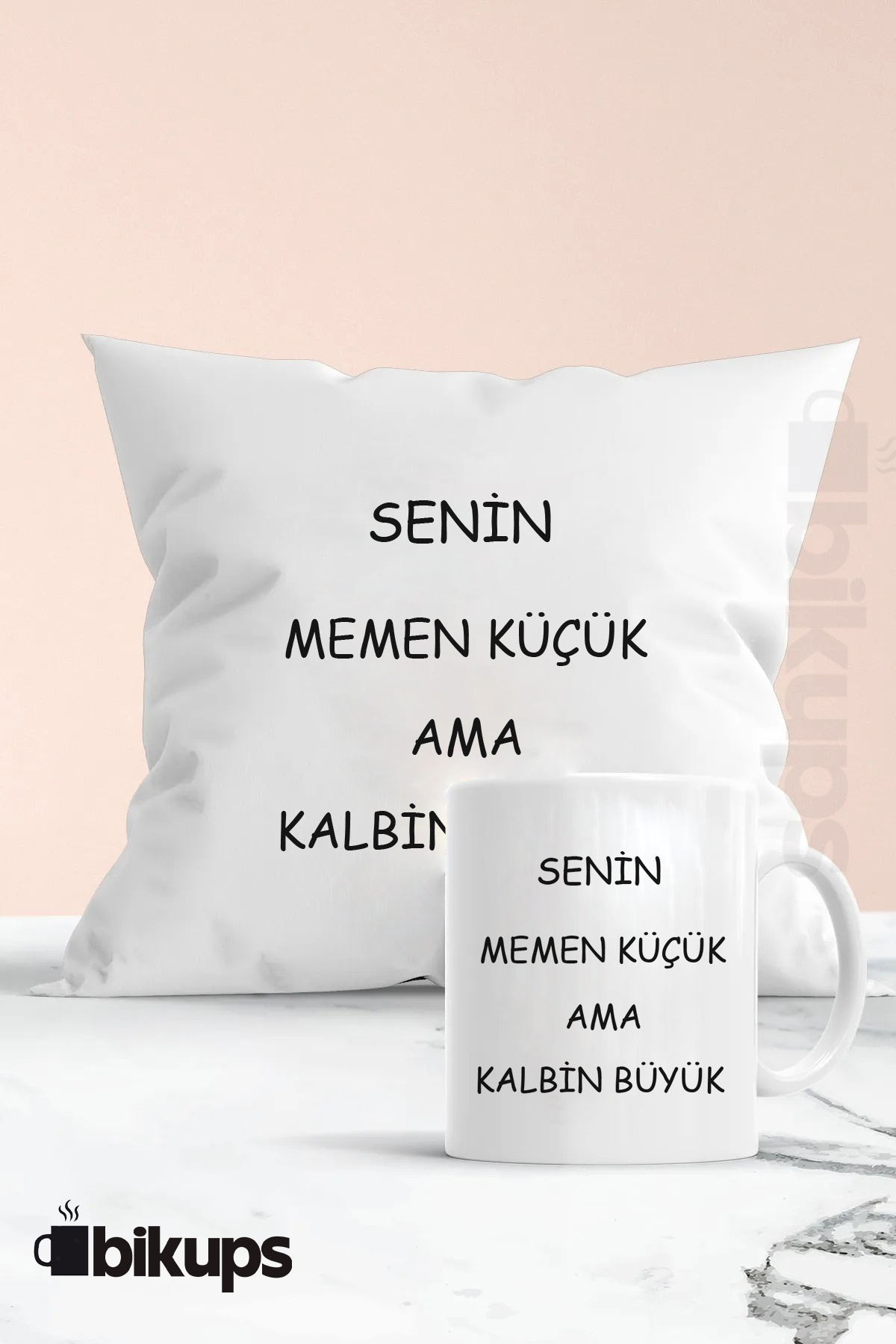 Senin Memen Küçük Ama Kalbin Büyük Baskılı Kupa ve Yastık Seti