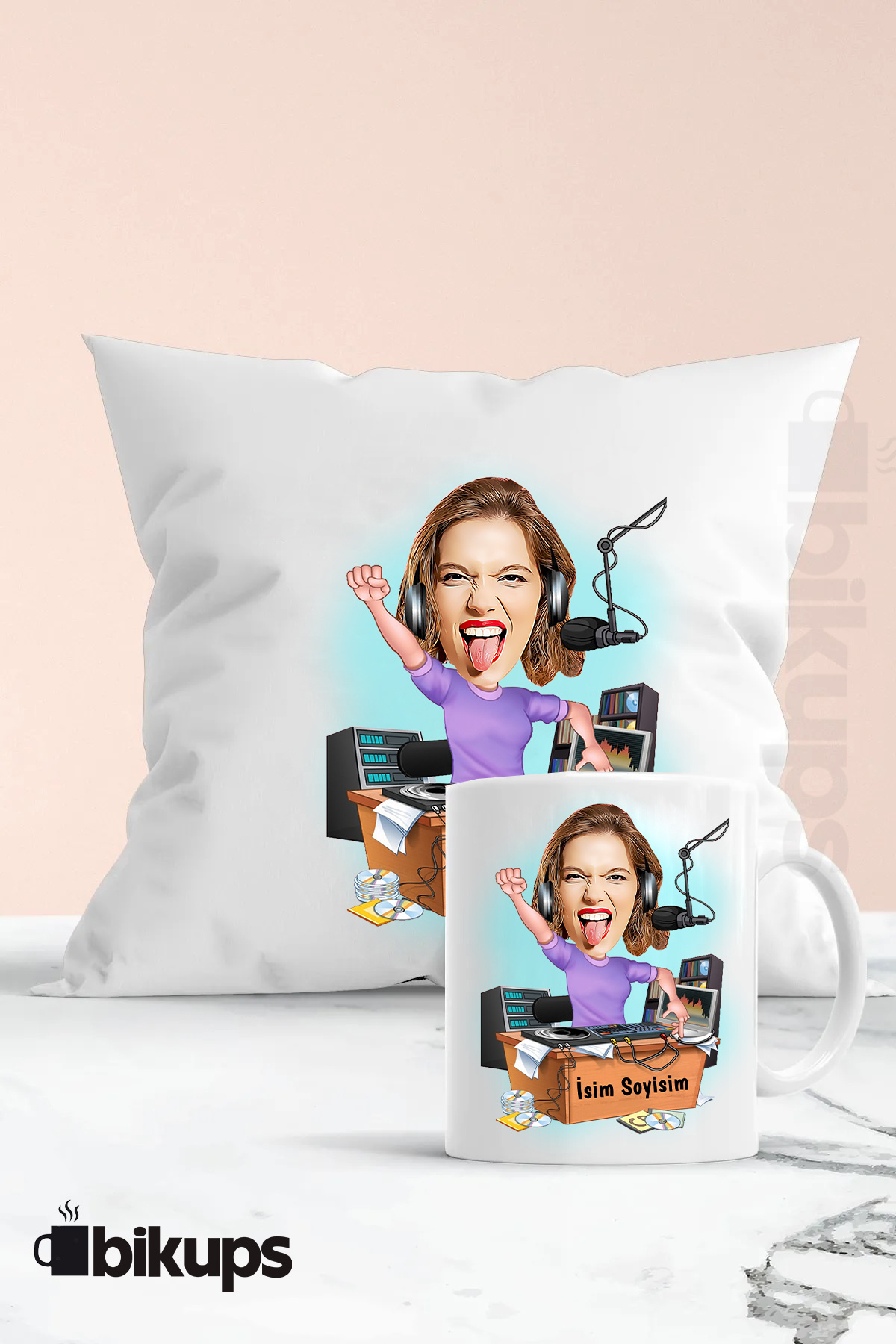 radyoculara özel karikatür kupa ve yastık seti