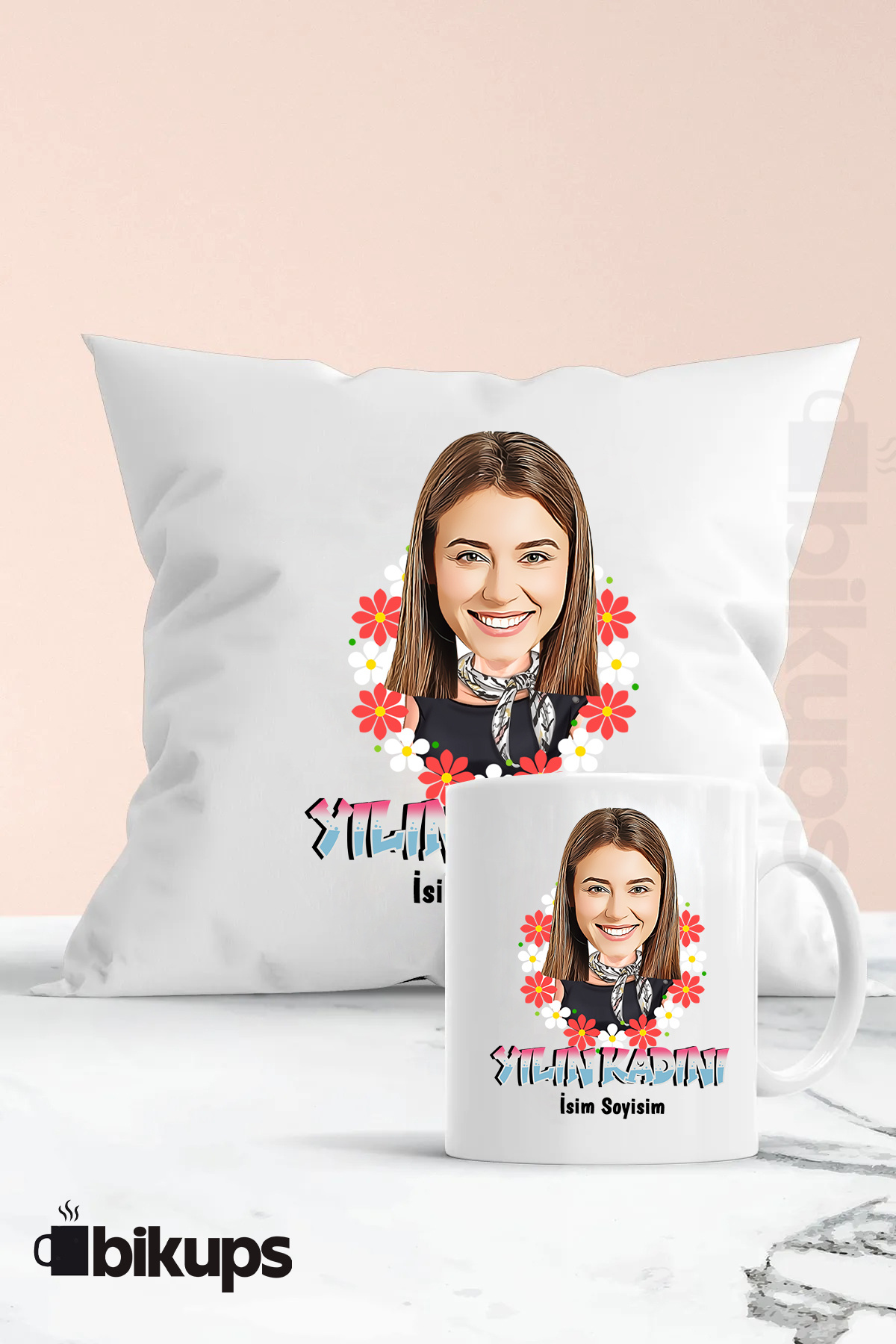 Yılın Kadınlarına Özel karikatür kupa ve yastık seti