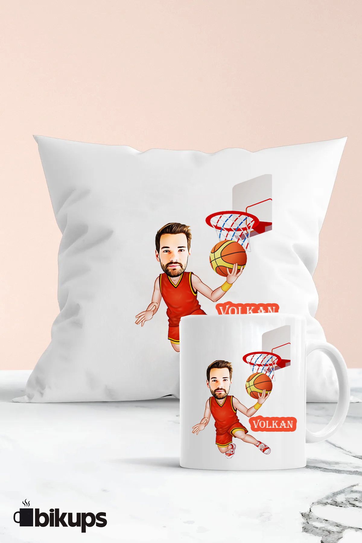 Basketbol severlere özel Kişiselleştirilebilir kupa ve yastık seti