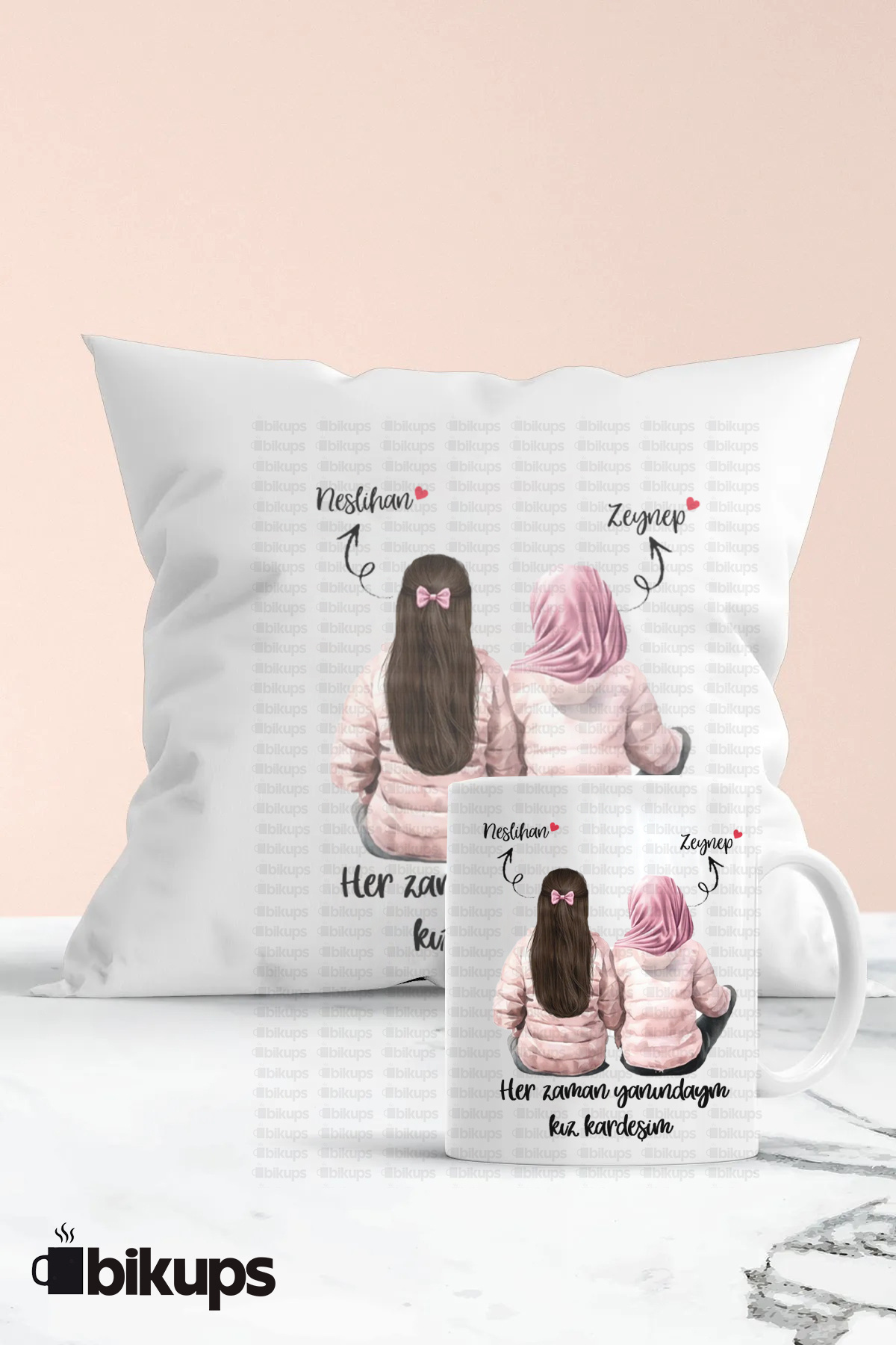 iki arkadaşa özel isimli kupa ve yastık seti kişiselleştirilebilir