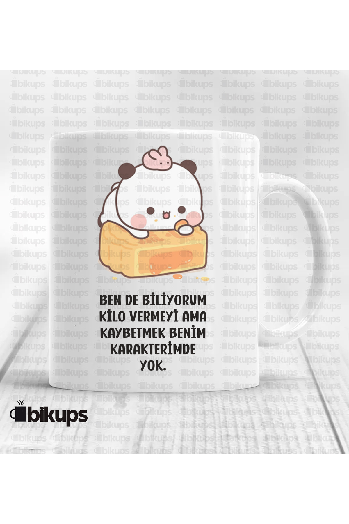 Ben de biliyorum kilo vermeyi ama kaybetmek benim karakterimde yok Baskılı Kupa Bardak