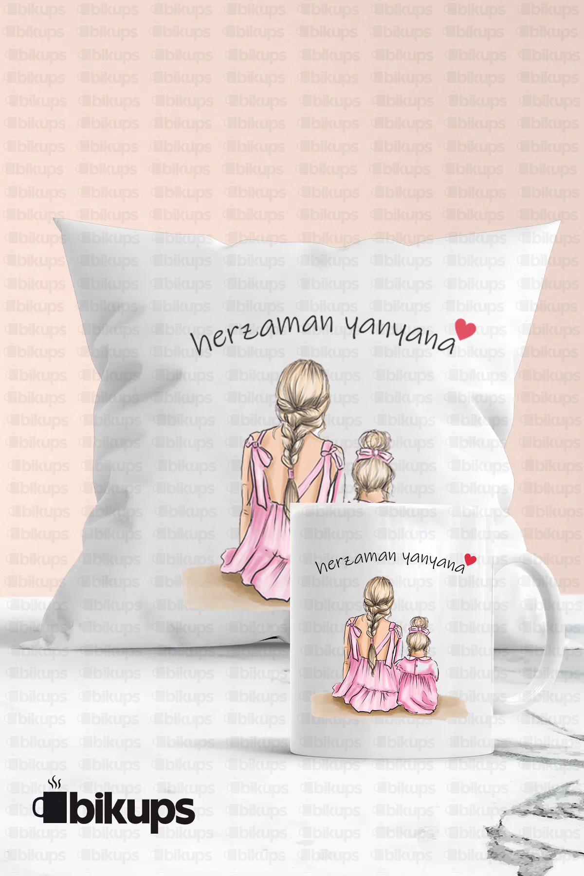 Herzaman Yanyana Anne Çocuk Baskılı Kupa Yastık Seti