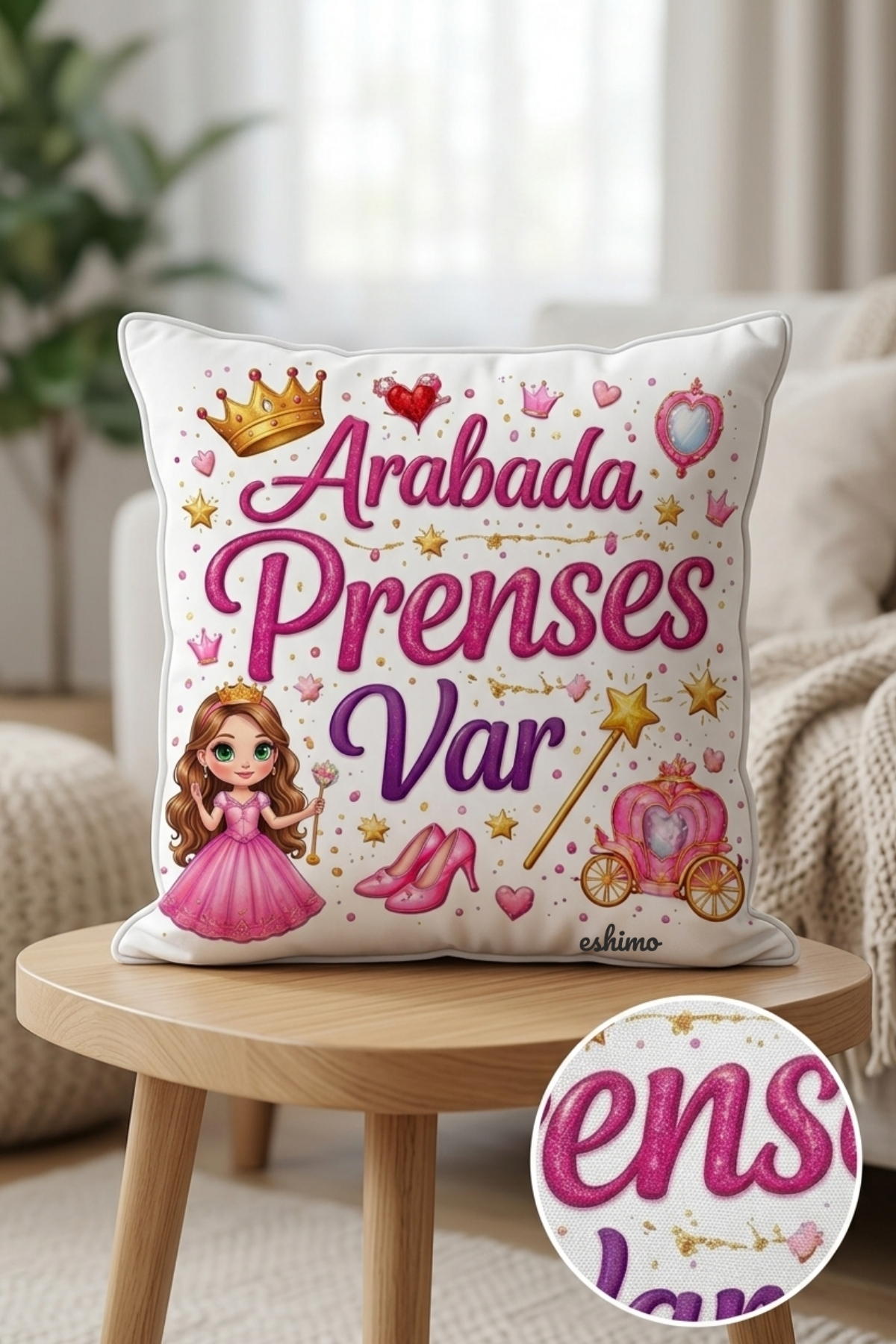 Arabada Prenses Var Yastığı - 30x30 cm Saten Kumaş - Hediyelik Bebek ve Çocuk Arabası Yastığı